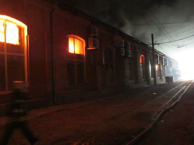 В одесском отеле произошел масштабный пожар, 8 погибших (видео)