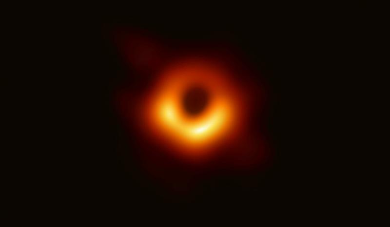 Авторы первого снимка чёрной дыры получили «научный Оскар» — премию в области физики с призовым фондом в 3 млн долларов