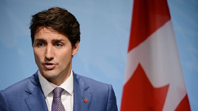 Премьер-министру Канады пришлось извиняться из-за фотографии 20-летней давности