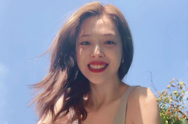 Звезда k-pop и актриса Солли найдена мертвой