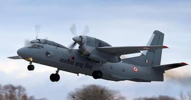 Ан-32 ВВС Индии совершил первый успешный полет на смеси керосина и биотоплива для обоих двигателей