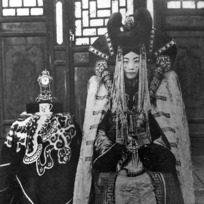 Последняя хатан Богдо хана, 1920–е годы, Монголия