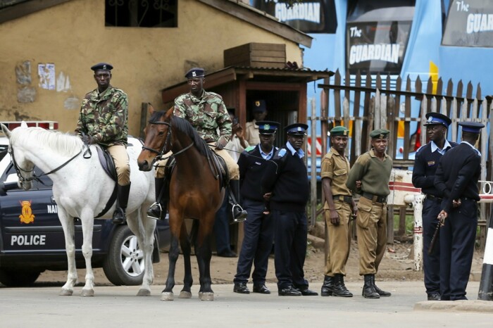 В Кении полицейские застрелили 13-летнего подростка за нарушение карантина