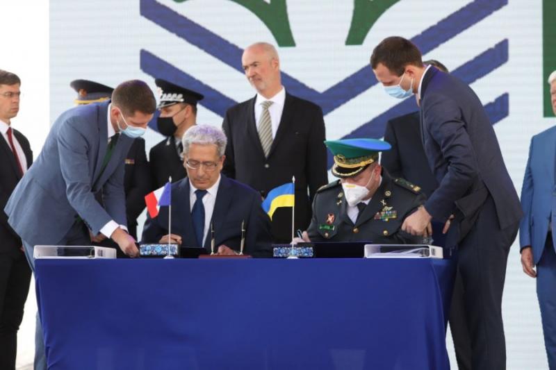В Николаеве подписан контракт на поставку 20 катеров для Морской охраны ГПСУ за 136,505 млн евро