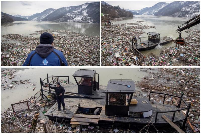 Рабочие начали убирать пластиковый мусор из "озера мусора" в Сербии