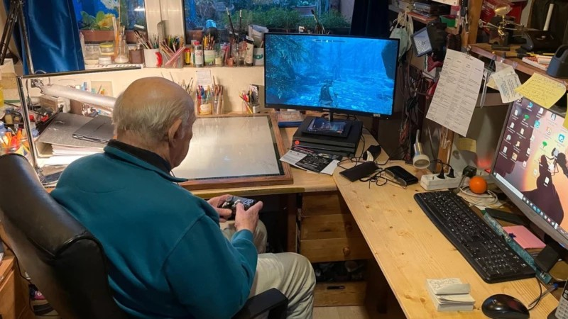 88-летний пенсионер расклеил объявления, чтобы ему помогли выйти из первой крепости в Skyrim