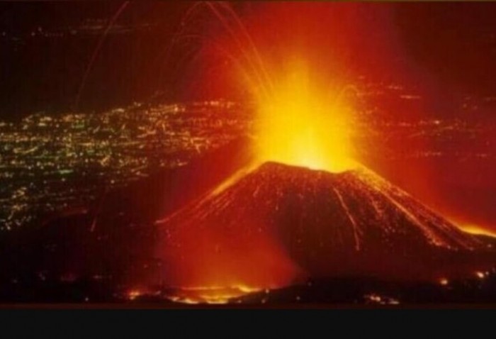 В Африке началось извержение Ньирагонго, одного из самых опасных вулканов