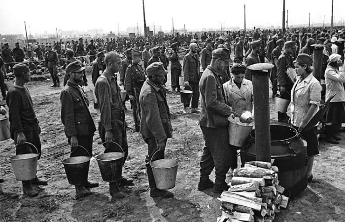 Из чего состоял рацион военнопленных немцев в СССР, и какие продукты они отказывались есть