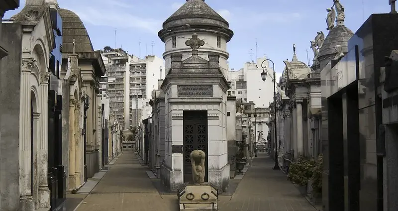 Десять самых красивых кладбищ мира