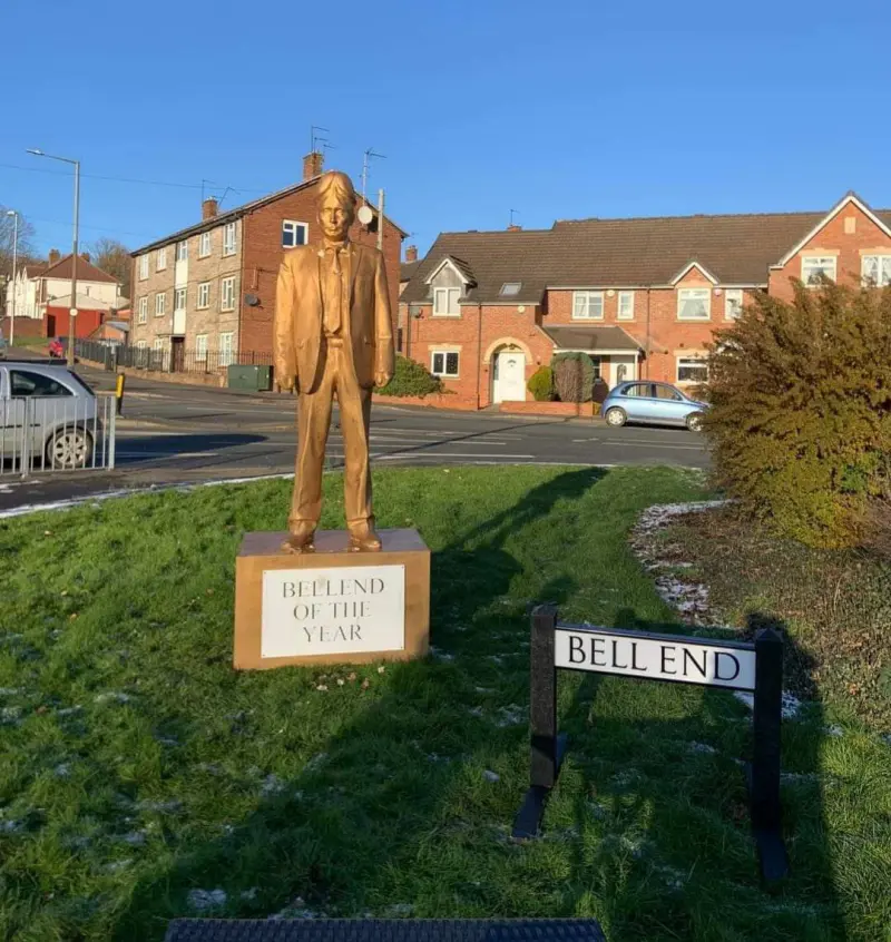 В британской деревне установили статую Путина