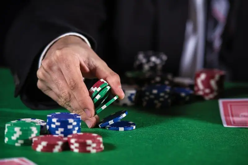Стратегии игры в онлайн покер для новичков