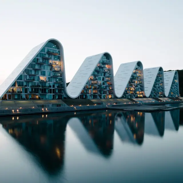 "Архитектурные причуды": необычные и удивительные здания, созданные людьми с богатой фантазией