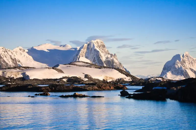 Ученые бьют тревогу из-за потери морского льда в Антарктиде