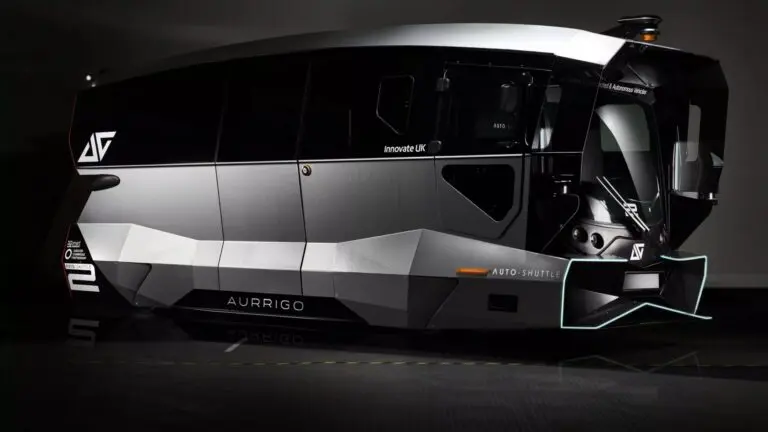 В Европе запустили автономные автобусы Aurrigo Auto-Shuttle