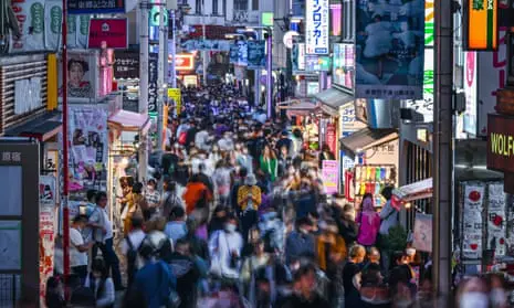 Япония теряет 800 000 жителей в год и население стремительно стареет