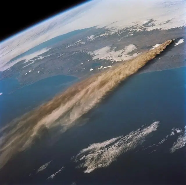 Извержение вулкана: NASA представили снимки из космоса