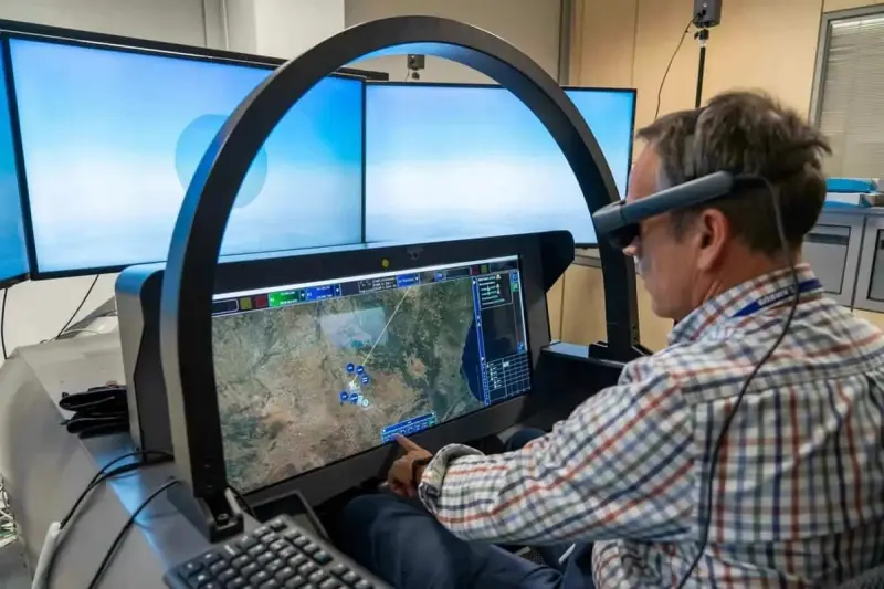Airbus показала кабину истребителя будущего