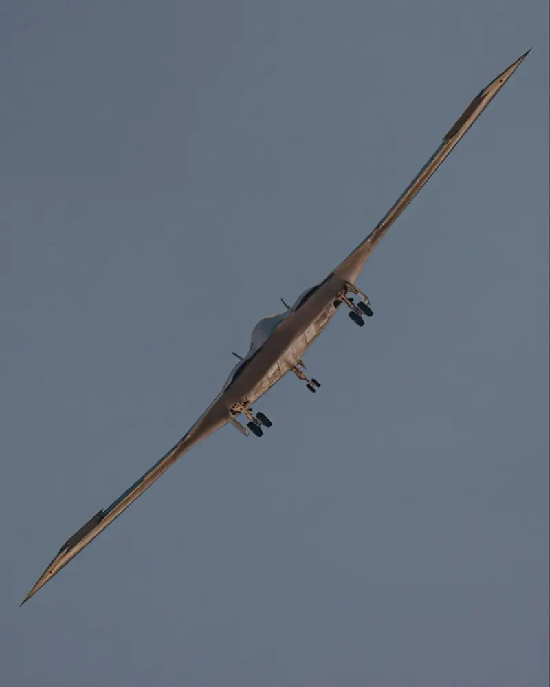 Опубликованы самые детальные снимки сопел двигателей B-21 Raider