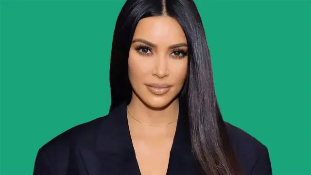 Ким Кардашьян выпустила новые стильные стринги