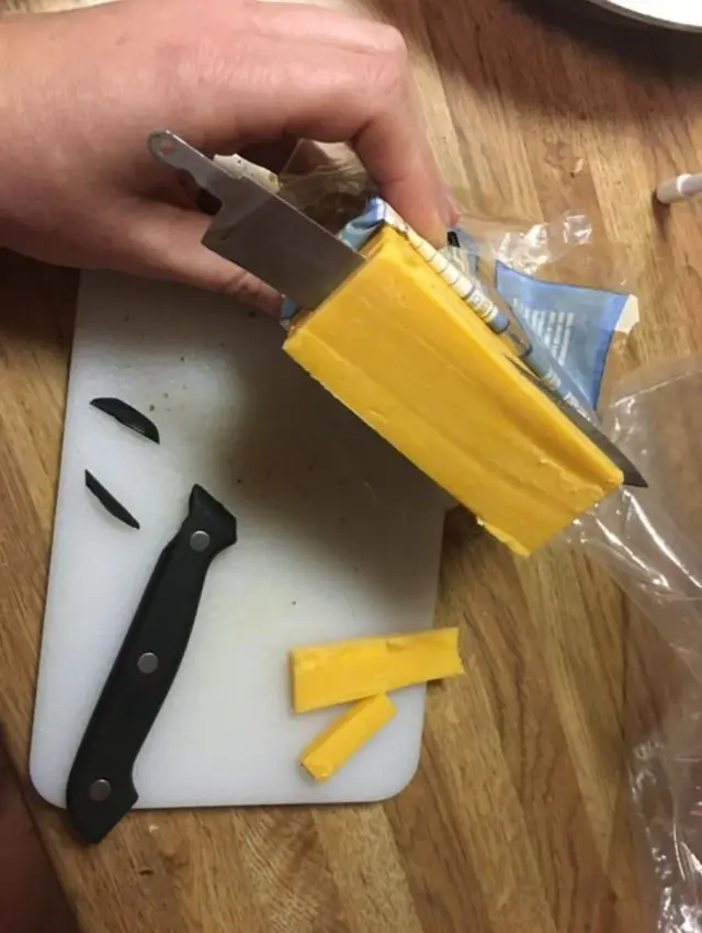 Подборка снимков из рубрики "везде обман" 27.10.2025