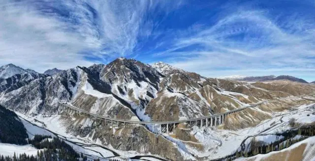 В Китае открыли самый длинный в мире автодорожный тоннель