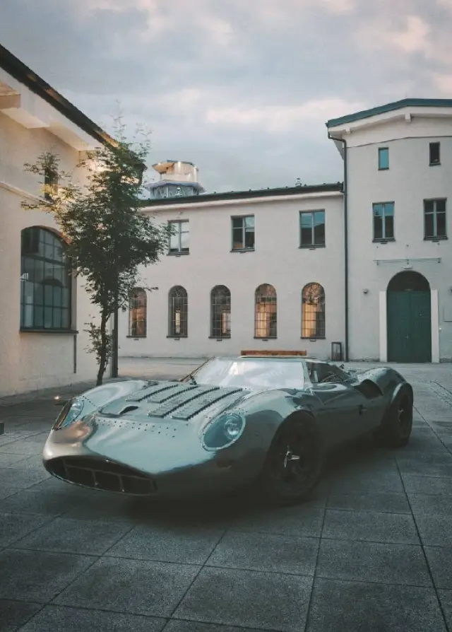 Концепт Jaguar XJ13