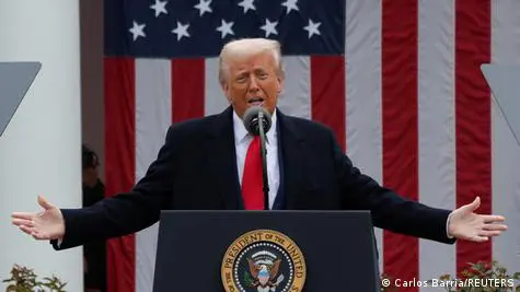 Трамп: в ближайшие 24 часа станет ясно, сколько людей погибло в Иране