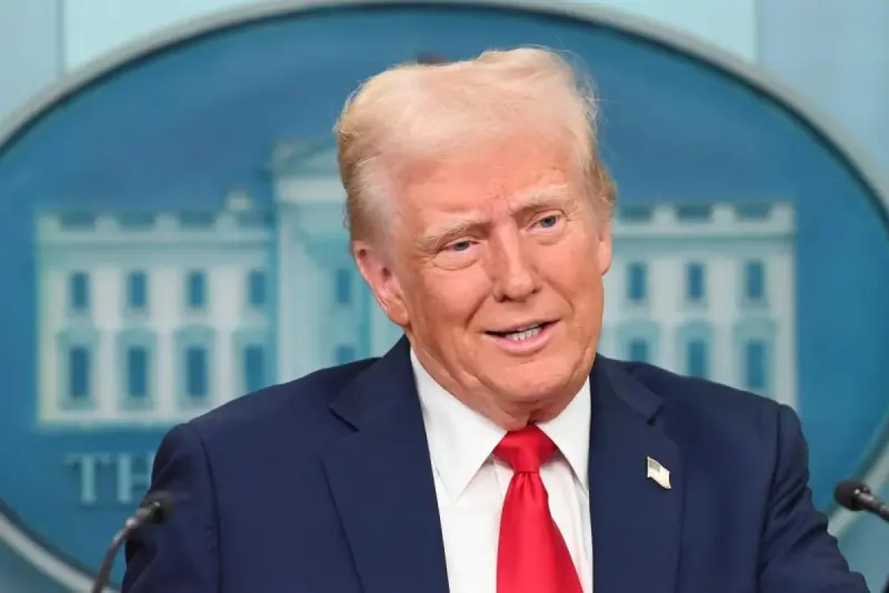 Тарифная война Трампа на паузе: Верховный суд США вынес сенсационное решение