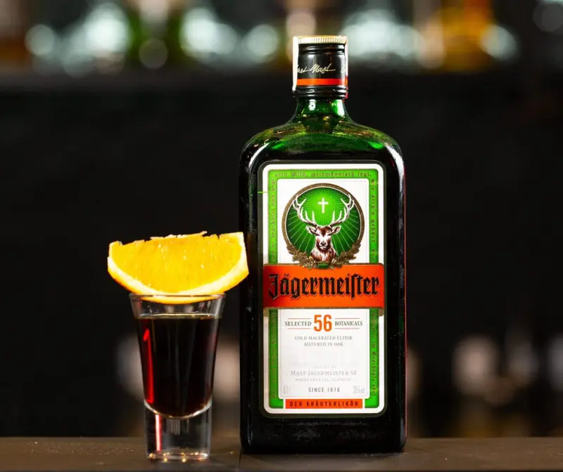 Кровь оленя и 56 трав: 10 фактов о Jägermeister
