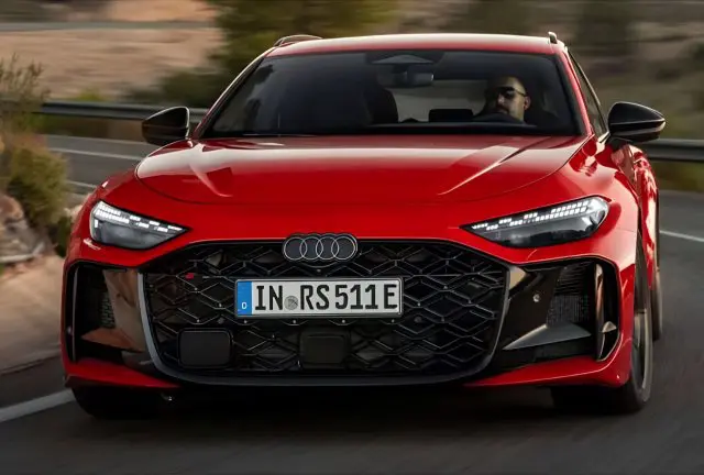 В сеть слили фотографии новой Audi RS5
