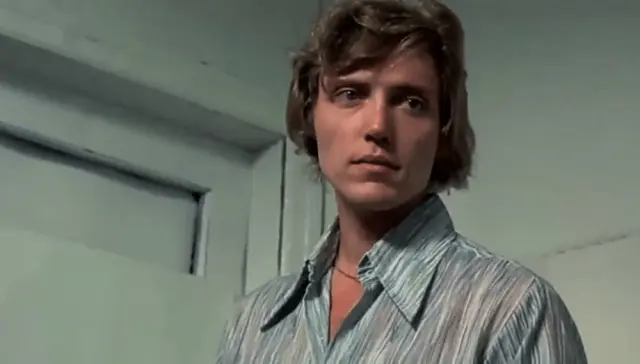 Как на жизнь зарабатывали голливудские звезды до того, как стать известными