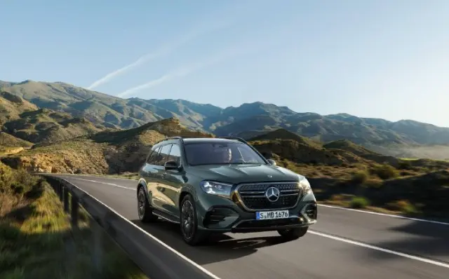 Mercedes представил обновлённые GLE и GLS