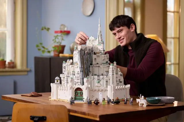 Минас тирит — самый большой конструктор LEGO по «Властелину колец»