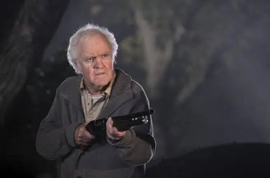 81-летний Джеймс Хэнди, снимавшийся в "Джуманджи", погиб от рук сына своей возлюбленной
